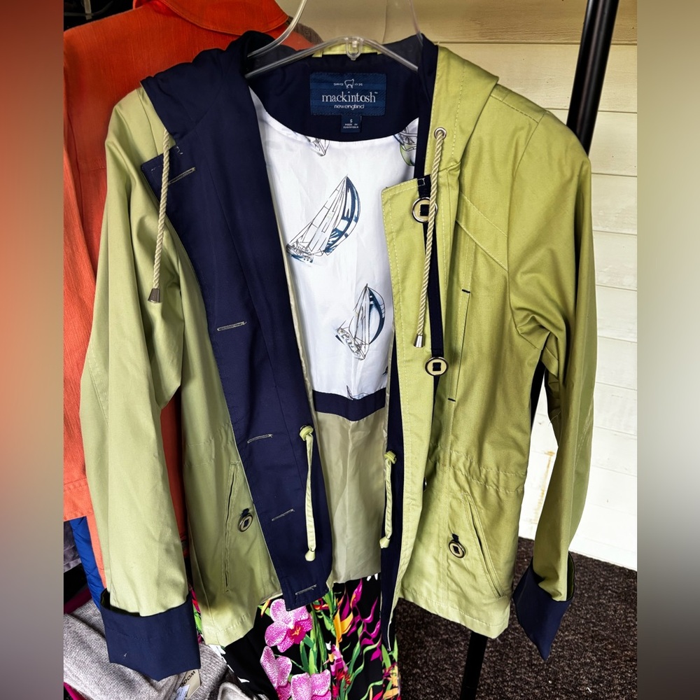 Mackintosh New England Green and Navy Hooded Jacket
